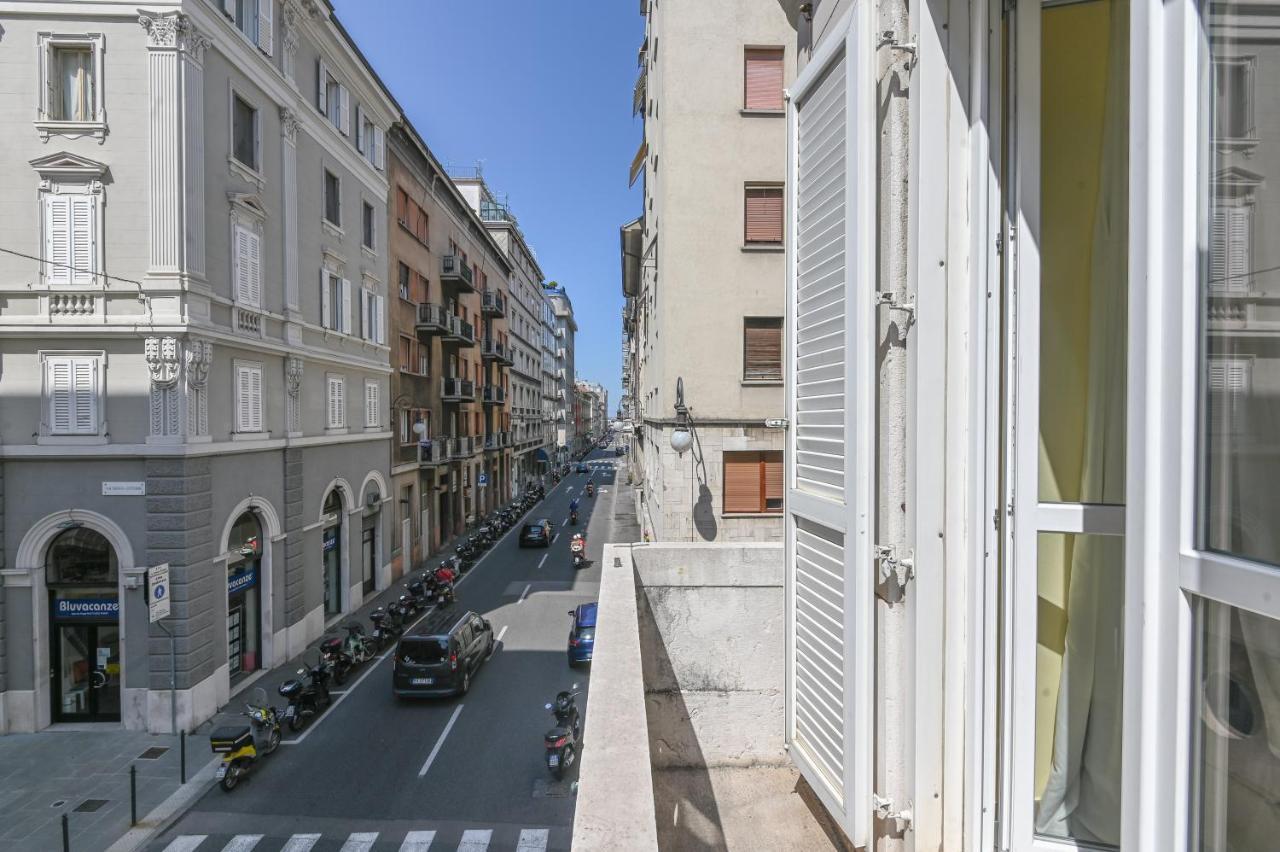 Adria Luxury Residence - Centro Trieste Exterior photo