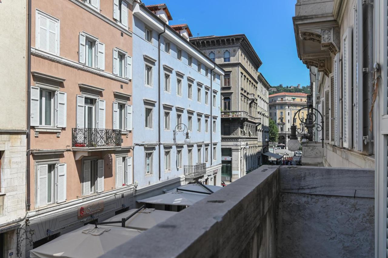 Adria Luxury Residence - Centro Trieste Exterior photo